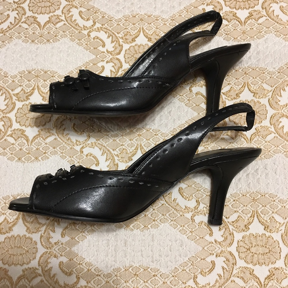 Apostrophe Sandals Size 6 1/2 M Black - Picture 3 of 11